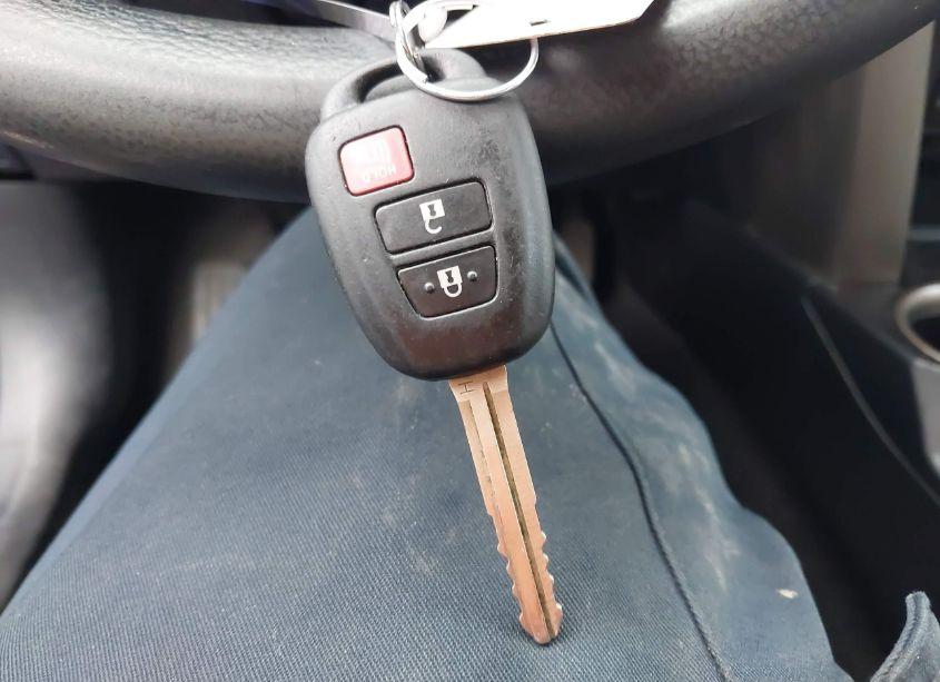 Photo 11 of 2015 Toyota Rav4 LE (VIN 2T3ZFREV1FW230116)