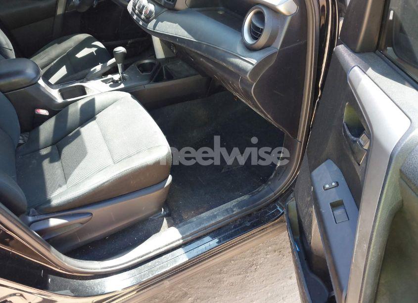 Photo 5 of 2016 Toyota Rav4 LE (VIN 2T3ZFREV1GW274702)