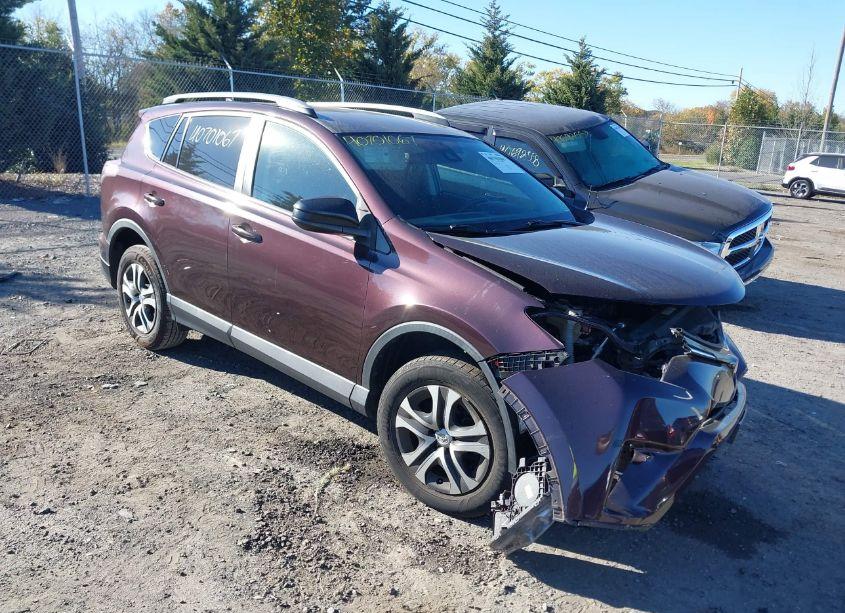 2017 Toyota Rav4 LE (VIN 2T3ZFREV1HW312804) main photo