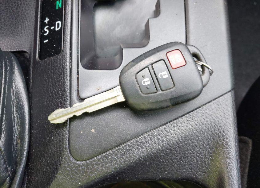 Photo 11 of 2017 Toyota Rav4 LE (VIN 2T3ZFREV1HW386322)