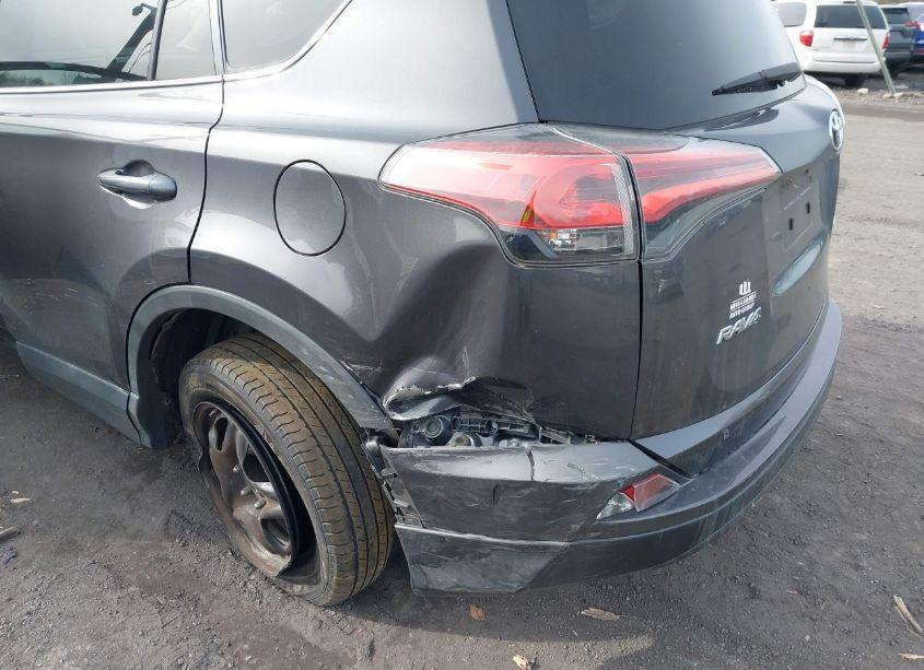 Photo 6 of 2017 Toyota Rav4 LE (VIN 2T3ZFREV1HW386322)