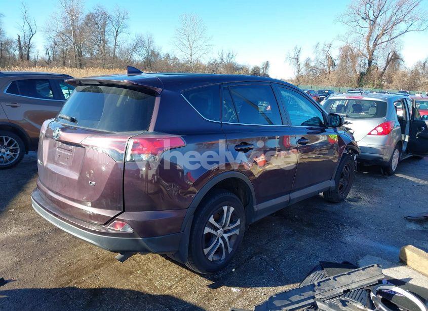Photo 4 of 2018 Toyota Rav4 LE (VIN 2T3ZFREV1JW457959)