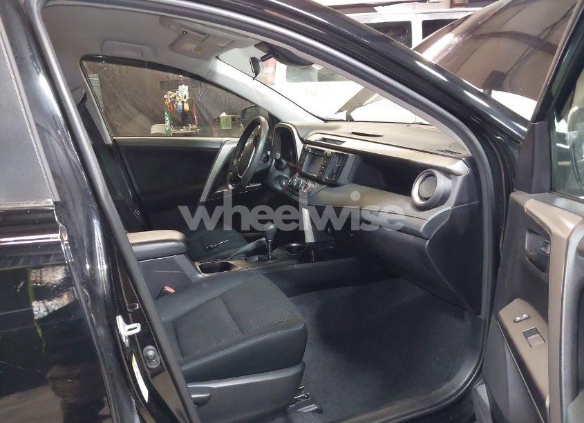 Photo 5 of 2018 Toyota Rav4 LE (VIN 2T3ZFREV1JW508988)