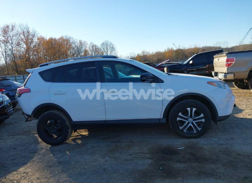 Photo 13 of 2016 Toyota Rav4 LE (VIN 2T3ZFREV2GW284896)