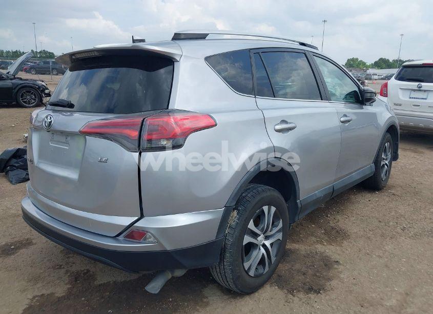 Photo 4 of 2016 Toyota Rav4 LE (VIN 2T3ZFREV2GW307917)