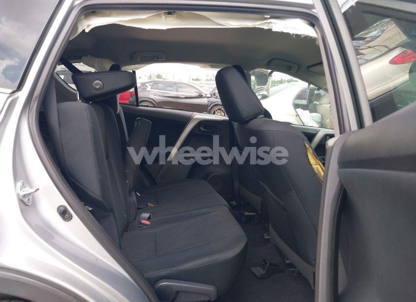 Photo 8 of 2016 Toyota Rav4 LE (VIN 2T3ZFREV2GW307917)