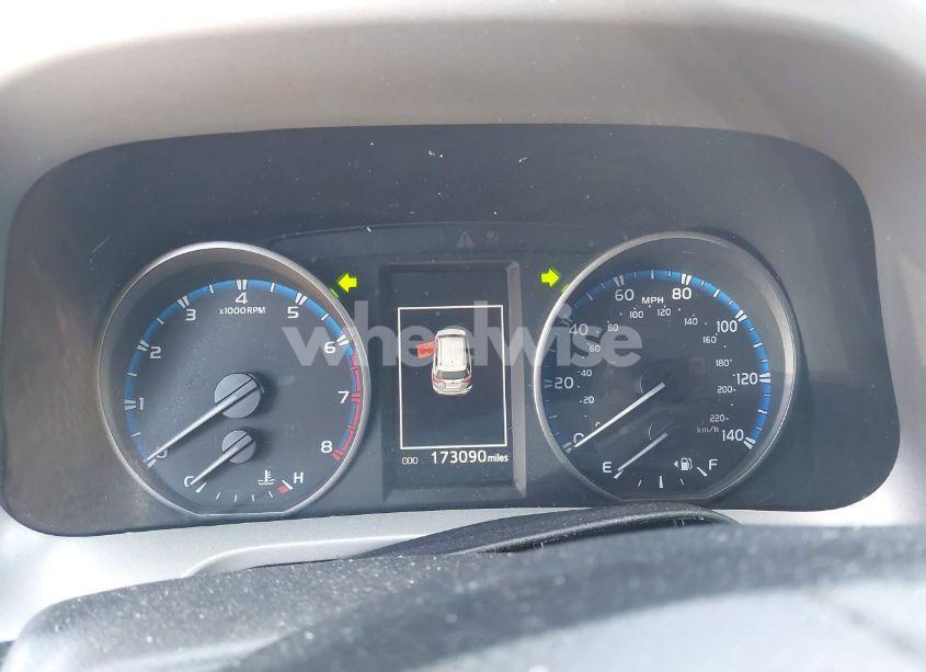 Photo 7 of 2018 Toyota Rav4 LE (VIN 2T3ZFREV2JW419835)