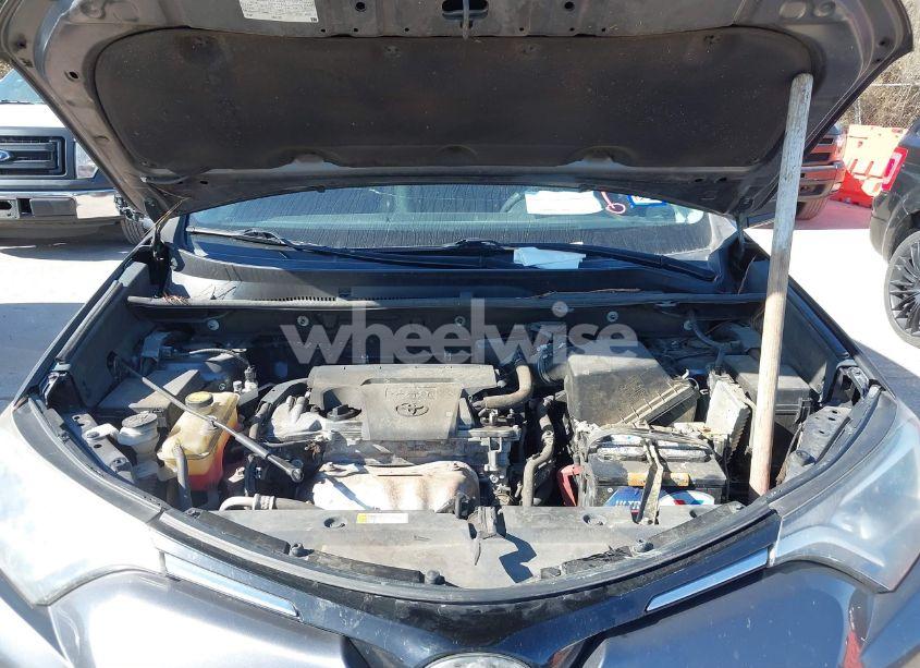 Photo 10 of 2018 Toyota Rav4 LE (VIN 2T3ZFREV2JW451426)