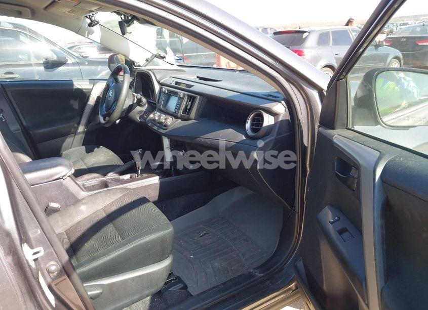 Photo 5 of 2018 Toyota Rav4 LE (VIN 2T3ZFREV2JW451426)