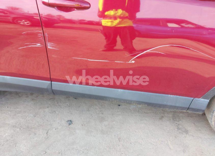 Photo 18 of 2018 Toyota Rav4 LE (VIN 2T3ZFREV2JW457615)