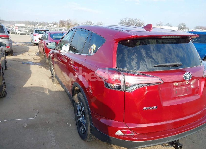 Photo 3 of 2018 Toyota Rav4 LE (VIN 2T3ZFREV2JW457615)
