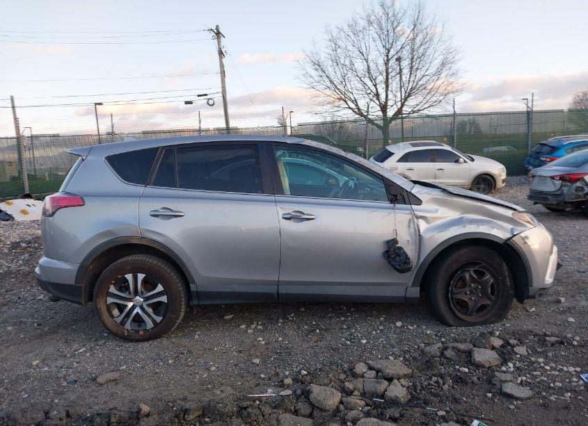 Photo 13 of 2018 Toyota Rav4 LE (VIN 2T3ZFREV2JW461681)