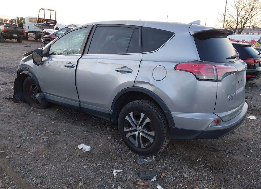 Photo 3 of 2018 Toyota Rav4 LE (VIN 2T3ZFREV2JW461681)
