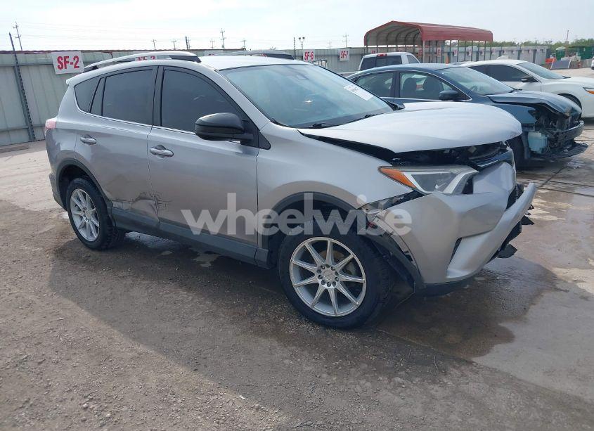 2018 Toyota Rav4 LE (VIN 2T3ZFREV2JW464807) main photo