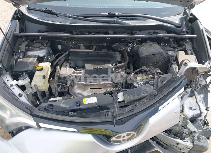 Photo 10 of 2018 Toyota Rav4 LE (VIN 2T3ZFREV2JW464807)