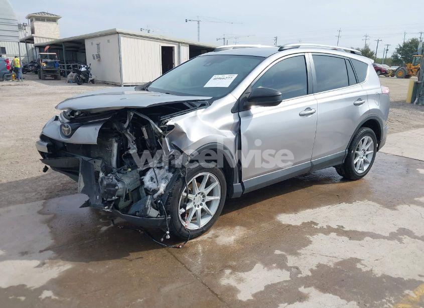 Photo 2 of 2018 Toyota Rav4 LE (VIN 2T3ZFREV2JW464807)