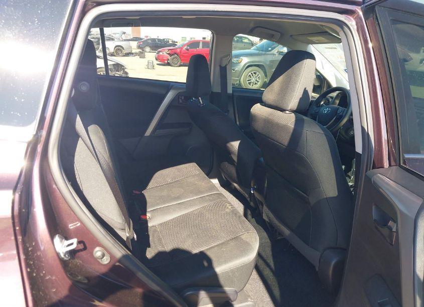 Photo 8 of 2018 Toyota Rav4 LE (VIN 2T3ZFREV2JW470901)