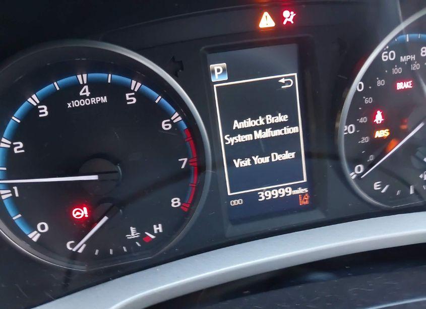 Photo 15 of 2018 Toyota Rav4 LE (VIN 2T3ZFREV2JW474303)