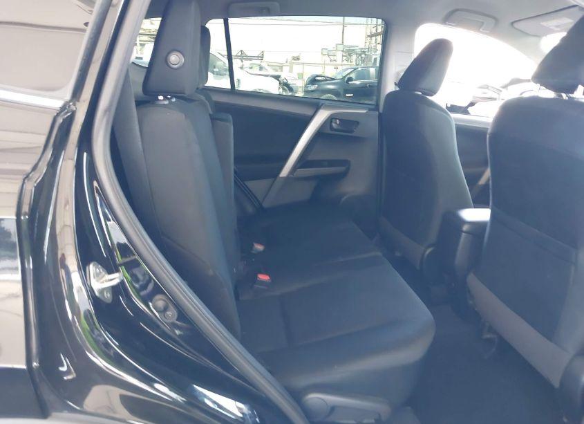 Photo 8 of 2018 Toyota Rav4 LE (VIN 2T3ZFREV2JW514427)