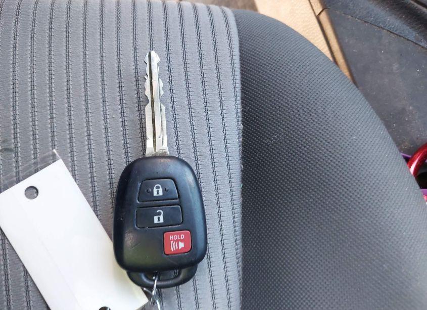 Photo 11 of 2014 Toyota Rav4 LE (VIN 2T3ZFREV3EW121266)