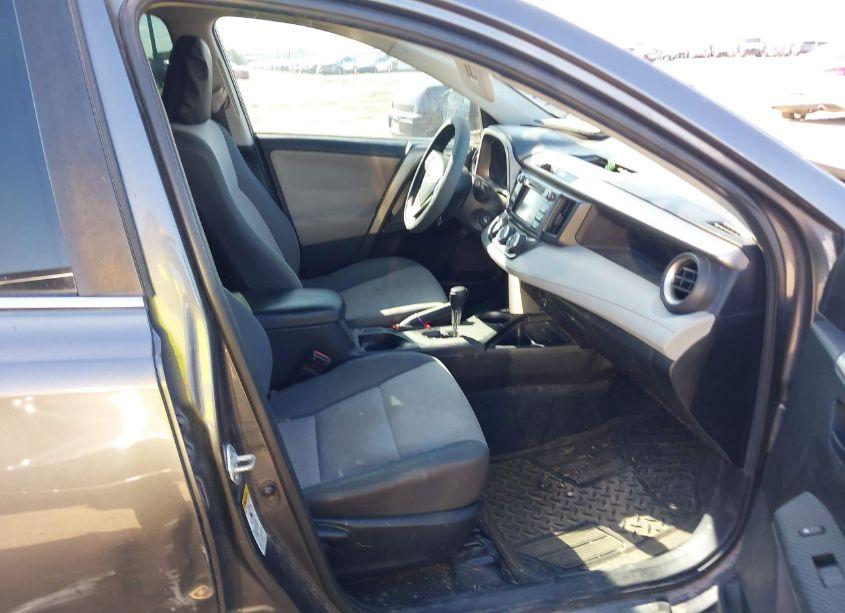 Photo 5 of 2014 Toyota Rav4 LE (VIN 2T3ZFREV3EW121266)
