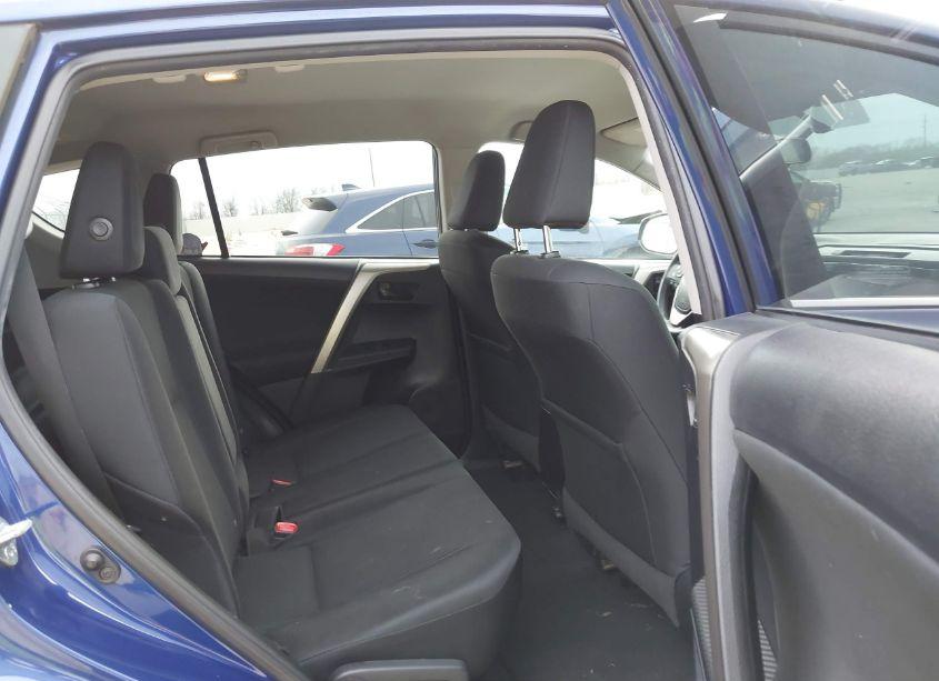 Photo 8 of 2015 Toyota Rav4 LE (VIN 2T3ZFREV3FW142992)