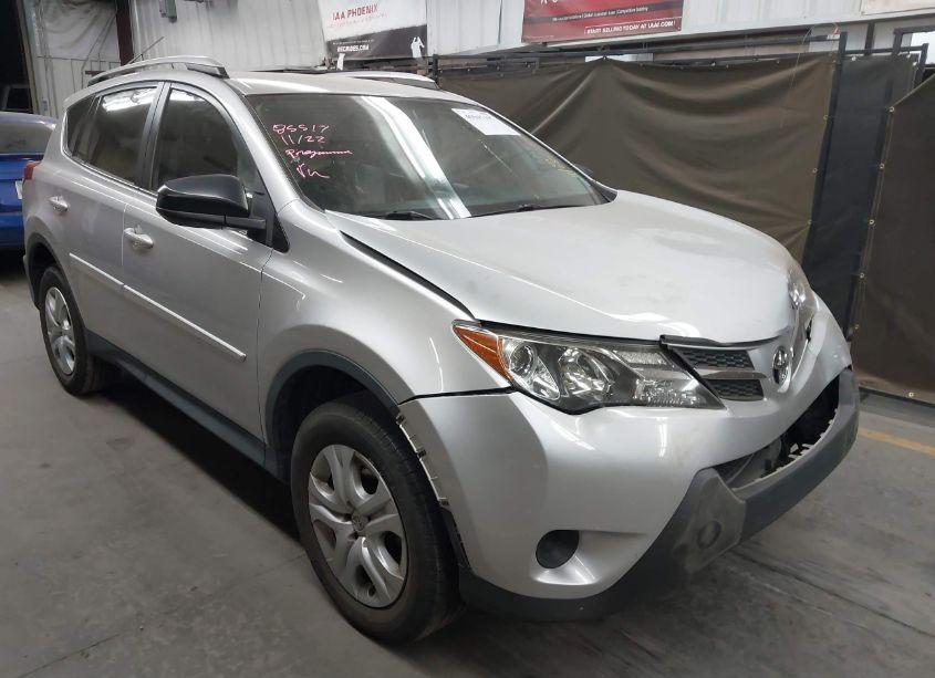 2015 Toyota Rav4 LE (VIN 2T3ZFREV3FW167956) main photo