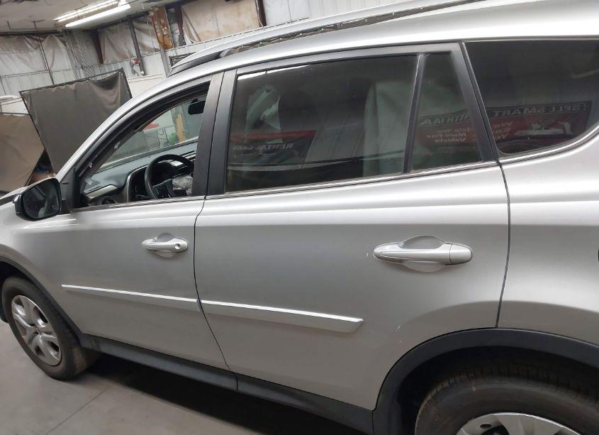 Photo 14 of 2015 Toyota Rav4 LE (VIN 2T3ZFREV3FW167956)