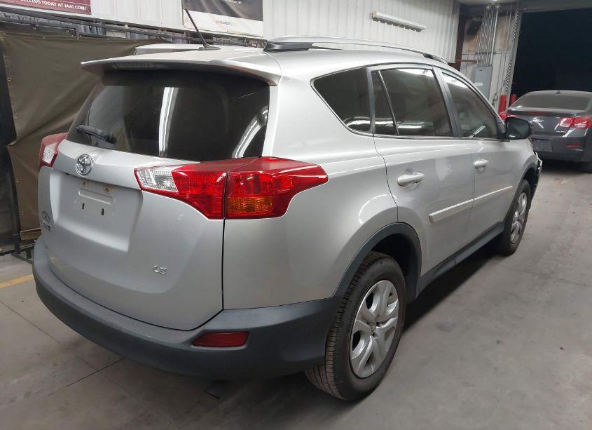 Photo 4 of 2015 Toyota Rav4 LE (VIN 2T3ZFREV3FW167956)
