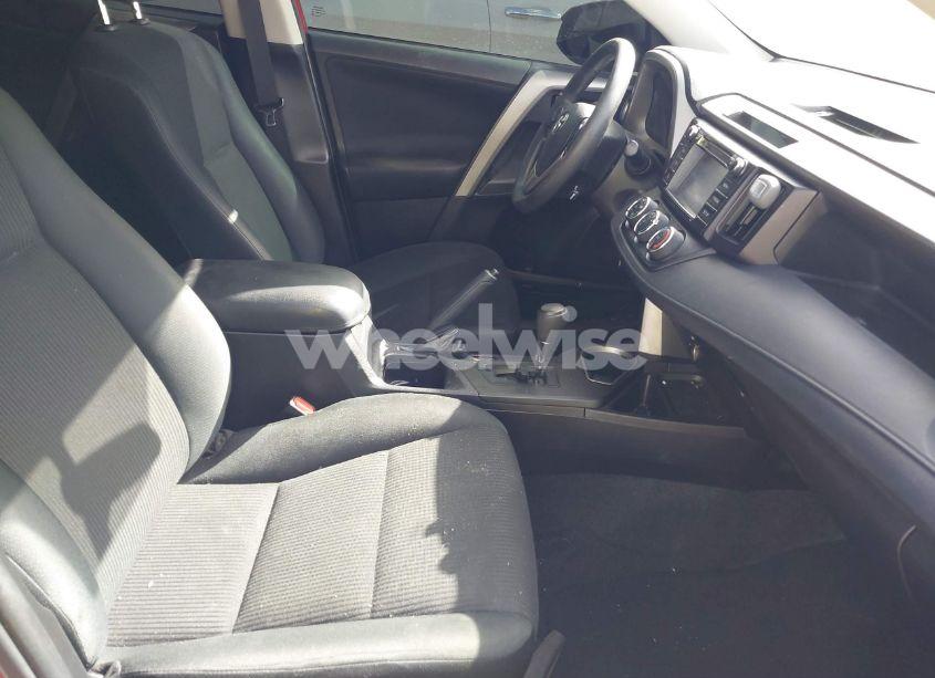 Photo 5 of 2016 Toyota Rav4 LE (VIN 2T3ZFREV3GW292229)