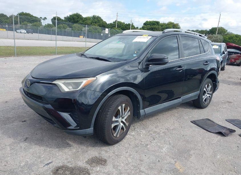 Photo 2 of 2017 Toyota Rav4 LE (VIN 2T3ZFREV3HW352561)