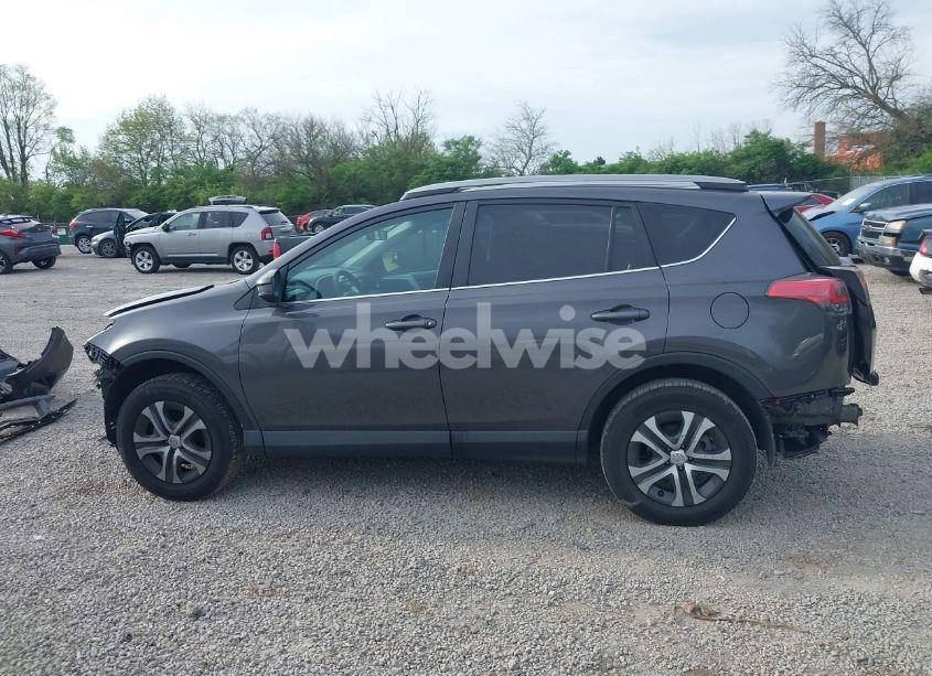 Photo 15 of 2018 Toyota Rav4 LE (VIN 2T3ZFREV3JW452889)