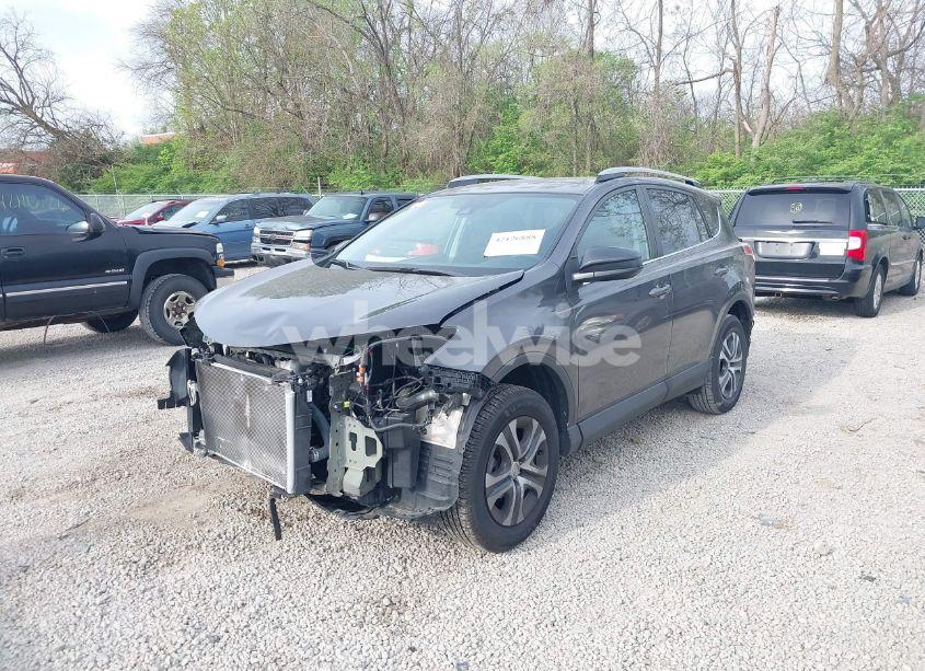 Photo 2 of 2018 Toyota Rav4 LE (VIN 2T3ZFREV3JW452889)