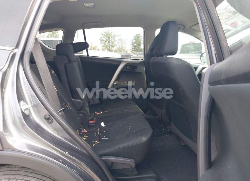 Photo 8 of 2018 Toyota Rav4 LE (VIN 2T3ZFREV3JW452889)