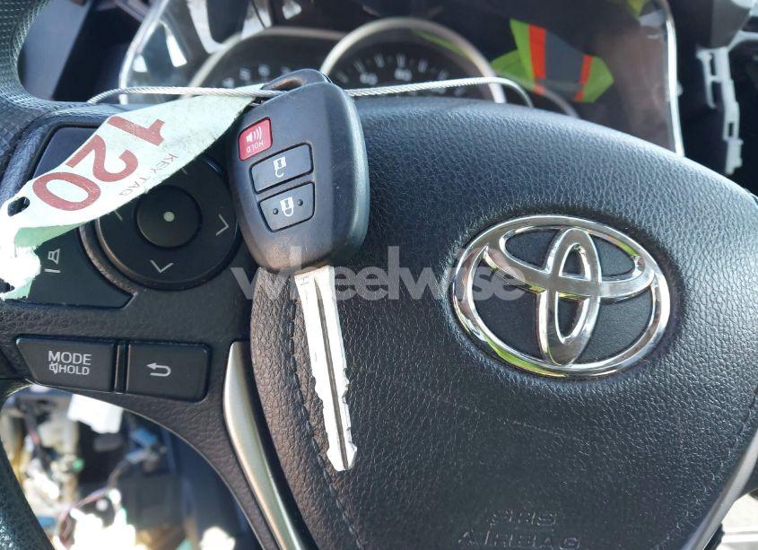 Photo 11 of 2013 Toyota Rav4 LE (VIN 2T3ZFREV4DW071959)