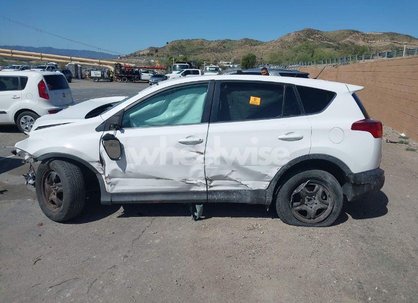 Photo 13 of 2015 Toyota Rav4 LE (VIN 2T3ZFREV4FW229428)