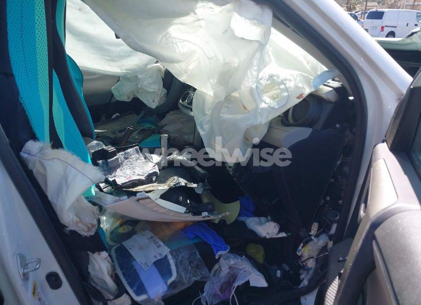 Photo 5 of 2015 Toyota Rav4 LE (VIN 2T3ZFREV4FW229428)