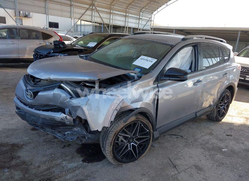 Photo 2 of 2016 Toyota Rav4 LE (VIN 2T3ZFREV4GW242438)