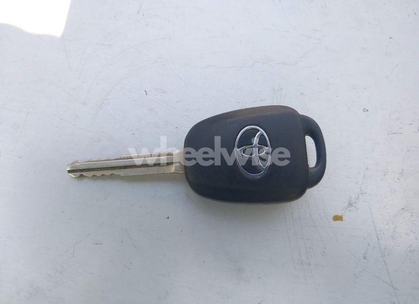 Photo 11 of 2018 Toyota Rav4 LE (VIN 2T3ZFREV4JW422588)