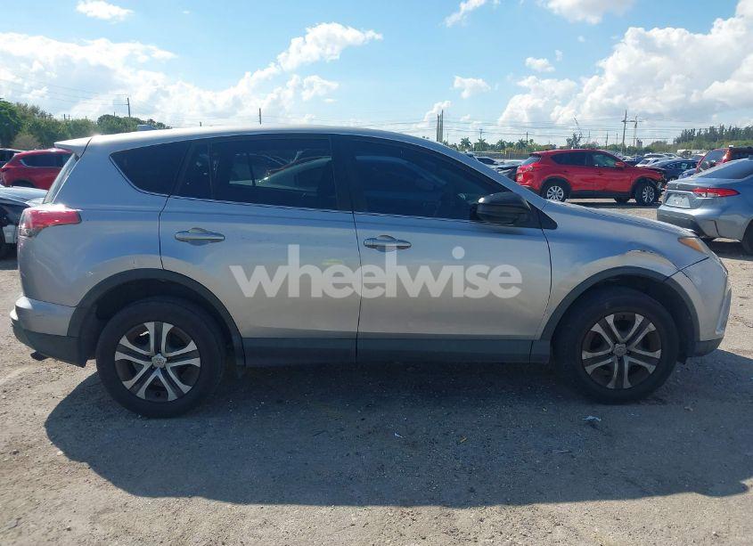 Photo 14 of 2018 Toyota Rav4 LE (VIN 2T3ZFREV4JW422588)