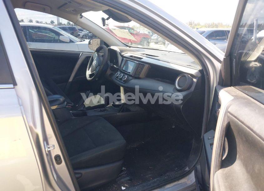 Photo 5 of 2018 Toyota Rav4 LE (VIN 2T3ZFREV4JW422588)