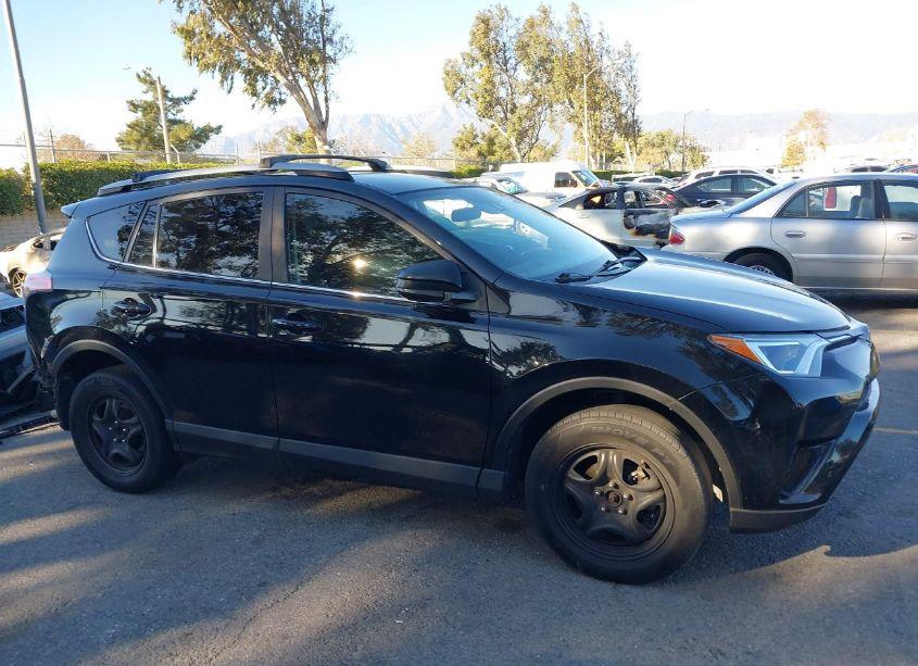 Photo 14 of 2018 Toyota Rav4 LE (VIN 2T3ZFREV4JW449404)