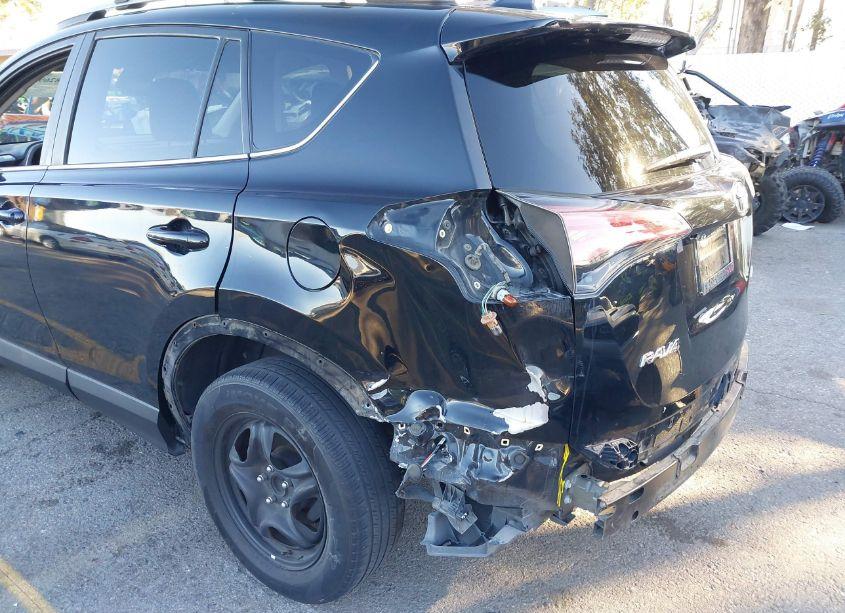 Photo 6 of 2018 Toyota Rav4 LE (VIN 2T3ZFREV4JW449404)