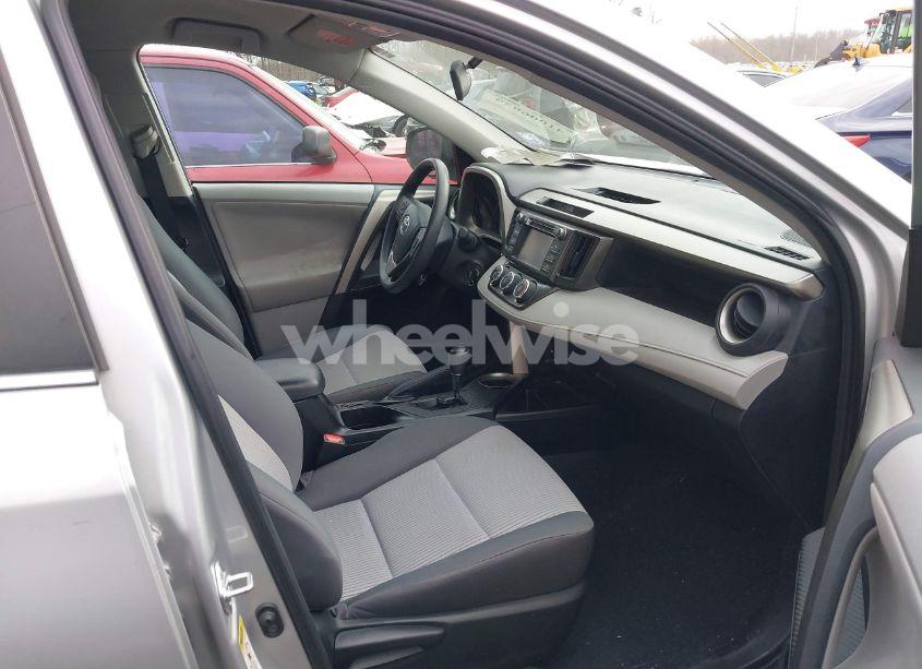 Photo 5 of 2013 Toyota Rav4 LE (VIN 2T3ZFREV5DW020079)