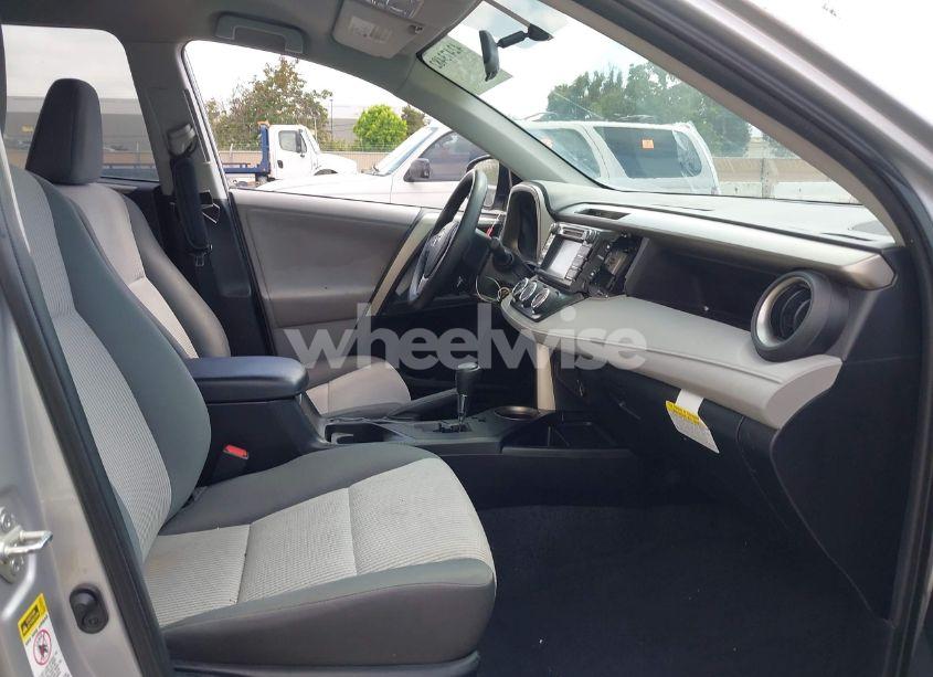 Photo 5 of 2013 Toyota Rav4 LE (VIN 2T3ZFREV5DW028327)