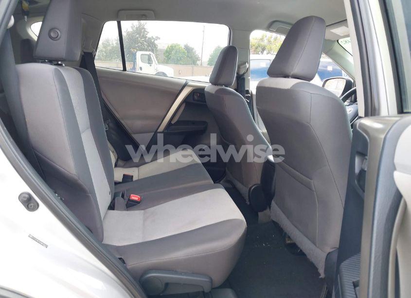 Photo 8 of 2013 Toyota Rav4 LE (VIN 2T3ZFREV5DW028327)