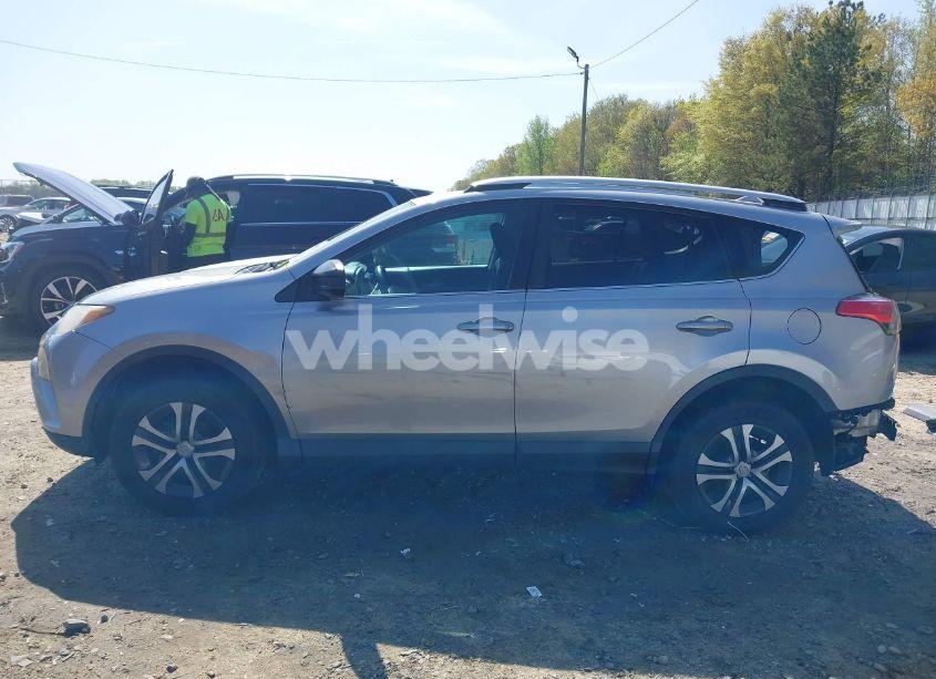 Photo 15 of 2016 Toyota Rav4 LE (VIN 2T3ZFREV5GW258132)