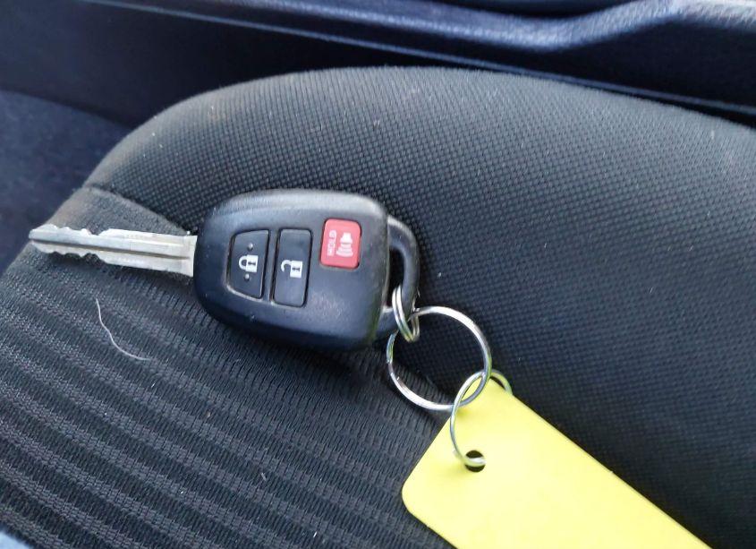 Photo 11 of 2016 Toyota Rav4 LE (VIN 2T3ZFREV5GW269387)