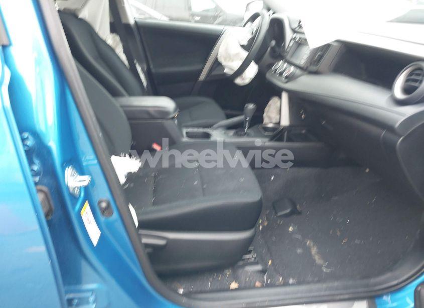 Photo 5 of 2016 Toyota Rav4 LE (VIN 2T3ZFREV5GW286707)