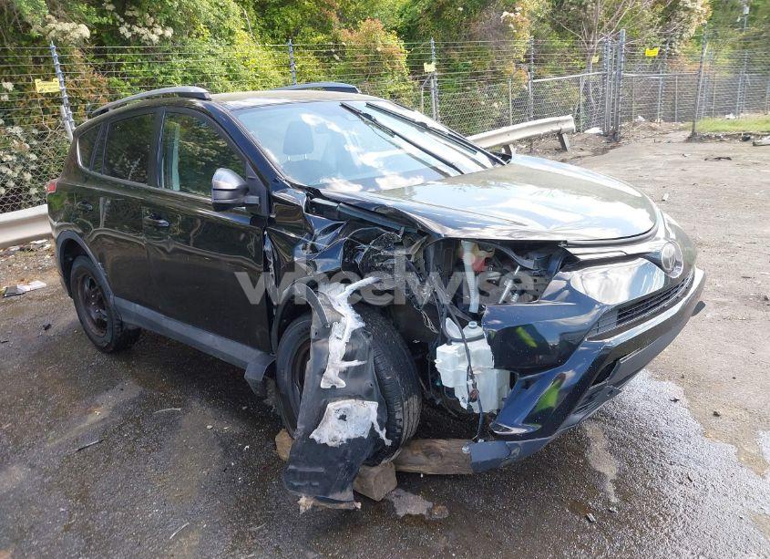 2018 Toyota Rav4 LE (VIN 2T3ZFREV5JW420736) main photo